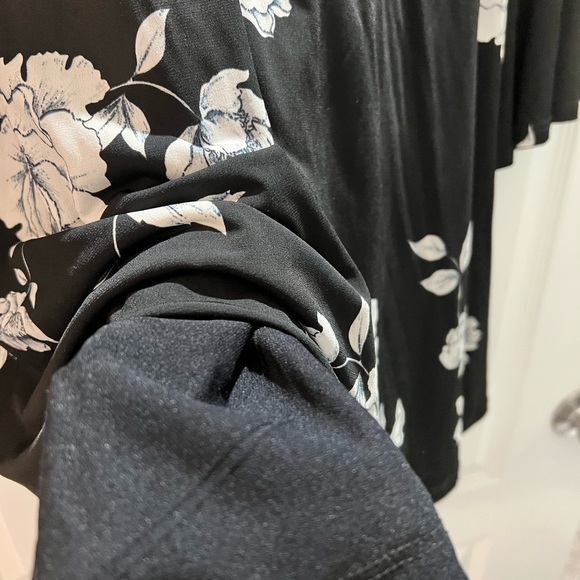 Karen Kane Dress NWOT Taylor Bell Sleeve A-Line Black & White Super Flattering! - Picture 10 of 14